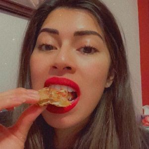 Meet your Posher, Elia